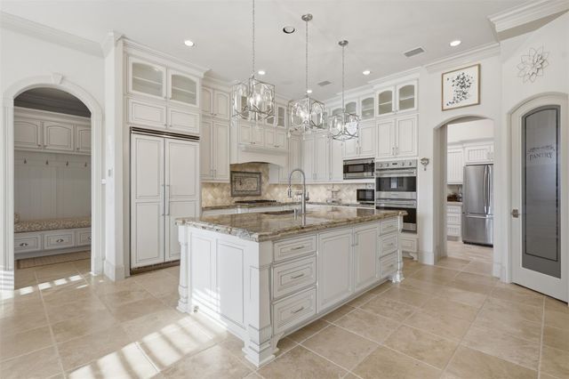 7 Haven Shore Lane, Sugar Land, TX 77479