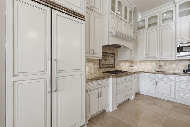 7 Haven Shore Lane, Sugar Land, TX 77479