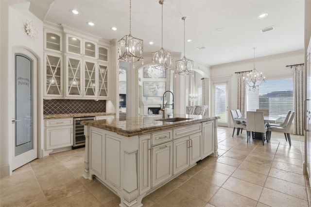 7 Haven Shore Lane, Sugar Land, TX 77479