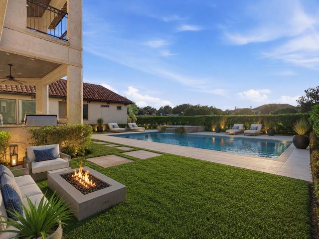 7 Haven Shore Lane, Sugar Land, TX 77479