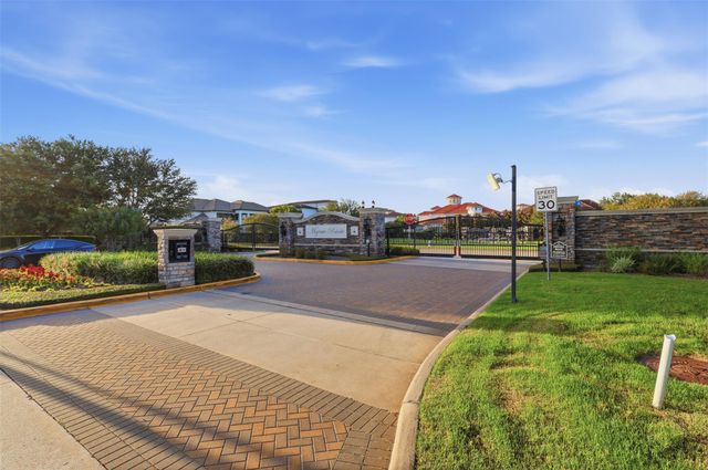 7 Haven Shore Lane, Sugar Land, TX 77479
