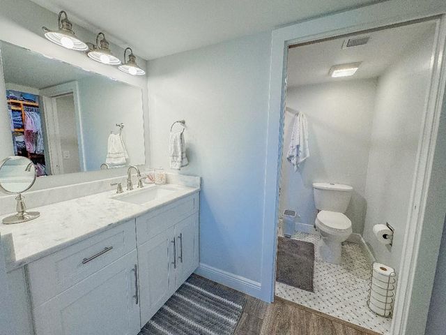 901 Seafarer Circle 101, Jupiter, FL 33477