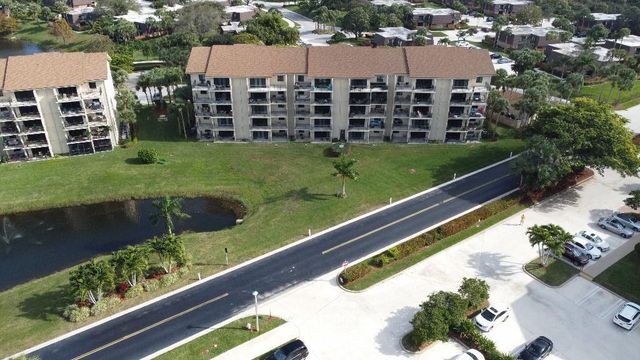 901 Seafarer Circle 101, Jupiter, FL 33477