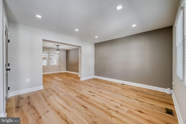 909 ALLENDALE ST, Baltimore, MD 21229