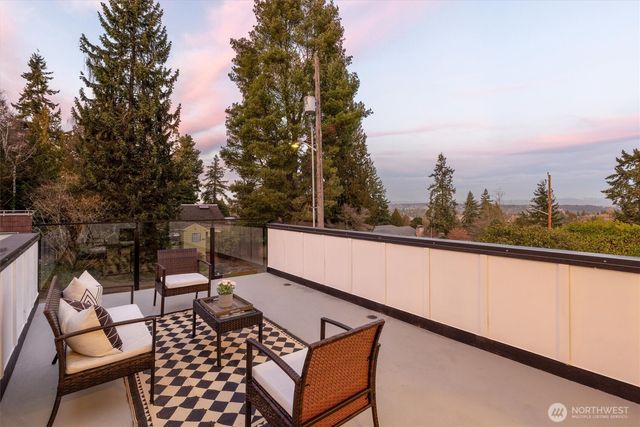 1511 NE 96th Street, Seattle, WA 98115