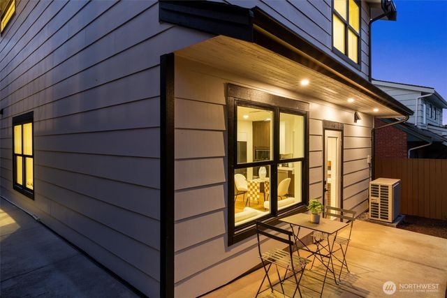 1511 NE 96th Street, Seattle, WA 98115