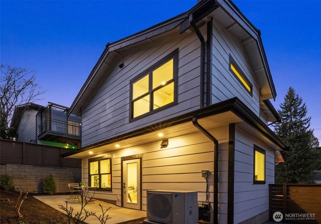 1511 NE 96th Street, Seattle, WA 98115