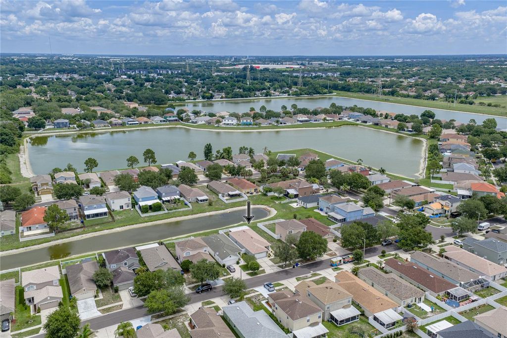 Image 2 of property listing at 8160 CANTERBURY LAKE BOULEVARD, Tampa, FL 33619