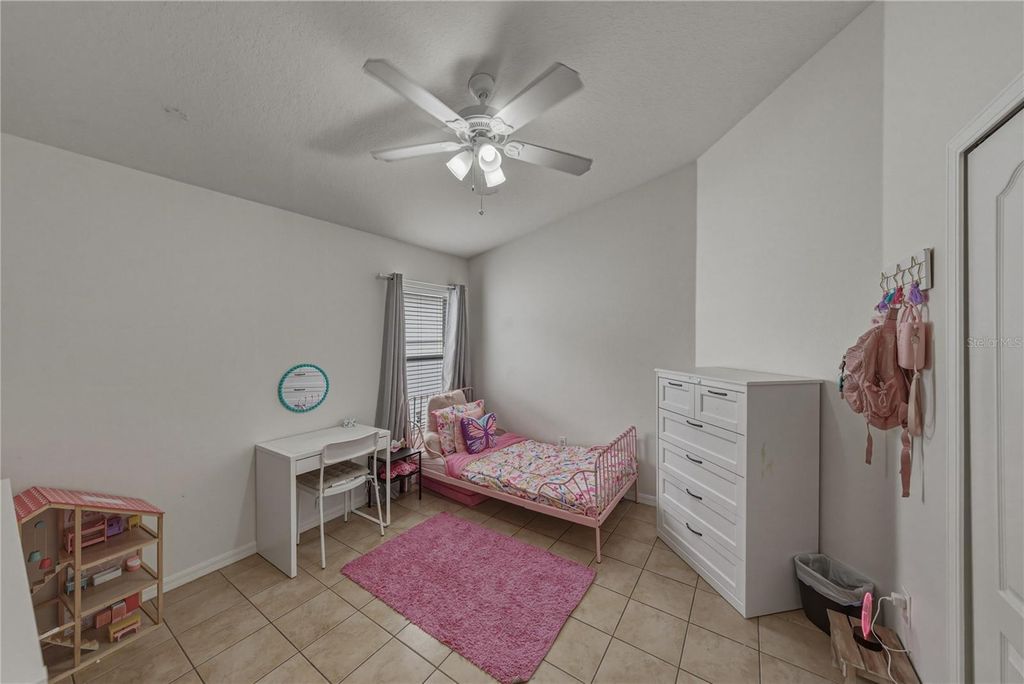 Image 34 of property listing at 8160 CANTERBURY LAKE BOULEVARD, Tampa, FL 33619