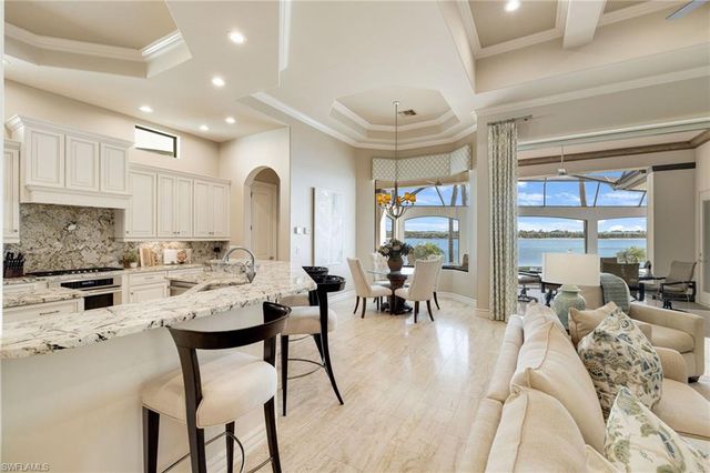 11729 Via Savona CT, Miromar Lakes, FL 33913