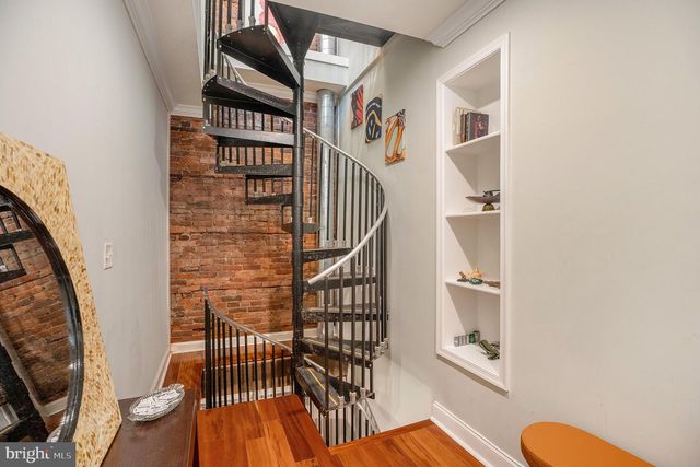 6106 RIDGE AVE, Philadelphia, PA 19128