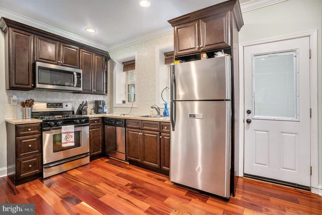 6106 RIDGE AVE, Philadelphia, PA 19128