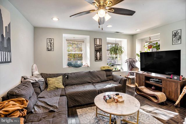 6106 RIDGE AVE, Philadelphia, PA 19128