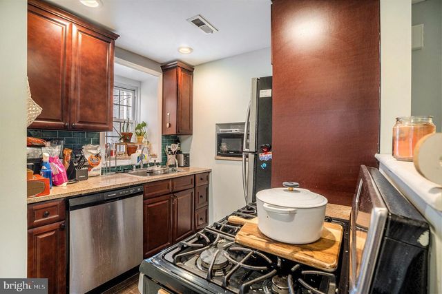 6106 RIDGE AVE, Philadelphia, PA 19128