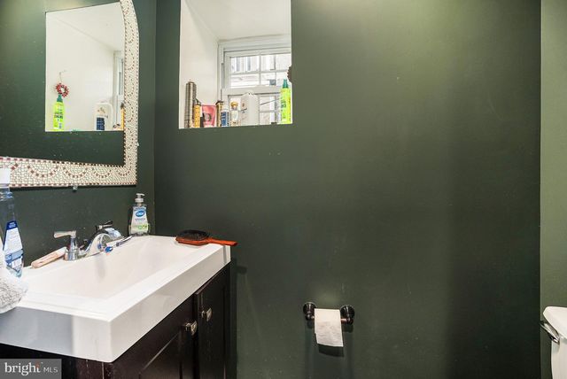 6106 RIDGE AVE, Philadelphia, PA 19128