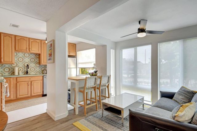 23 Colonial Club Drive 204, Boynton Beach, FL 33435