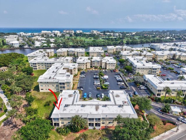 23 Colonial Club Drive 204, Boynton Beach, FL 33435