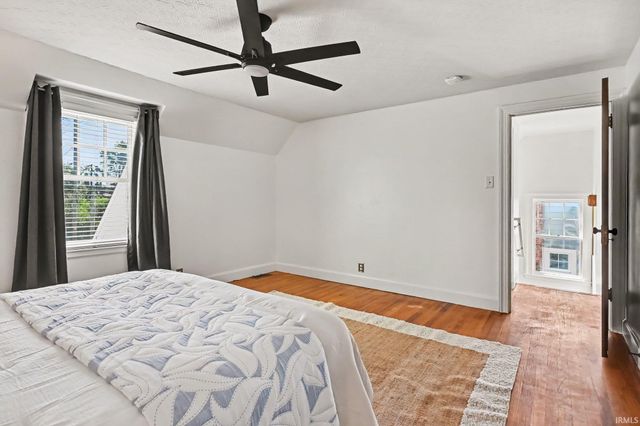 729 S Twyckenham Drive, South Bend, IN 46615