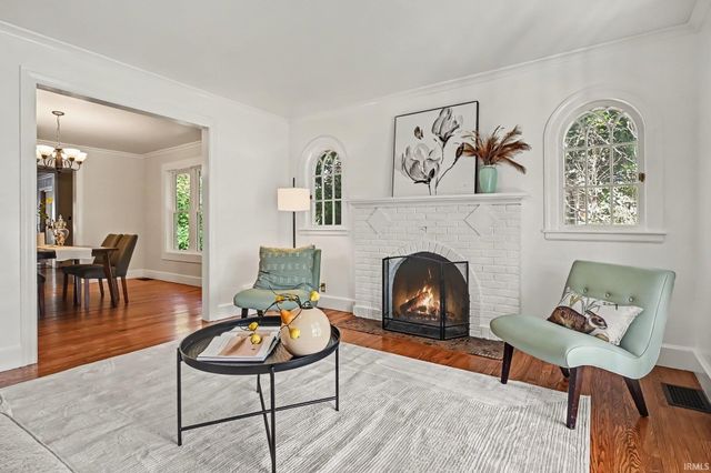 729 S Twyckenham Drive, South Bend, IN 46615