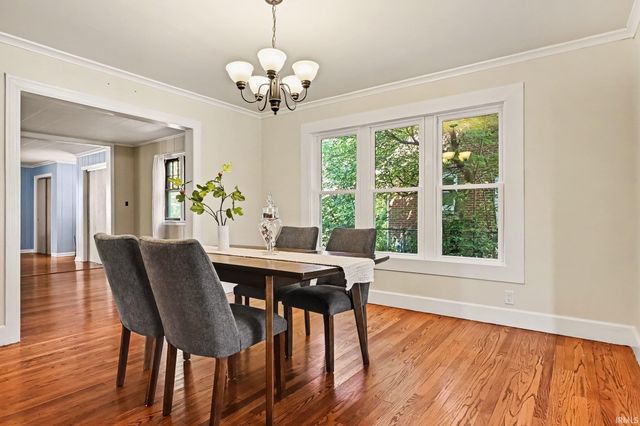 729 S Twyckenham Drive, South Bend, IN 46615
