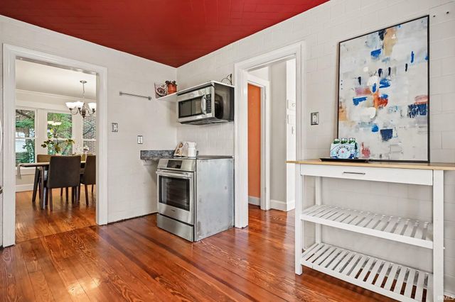 729 S Twyckenham Drive, South Bend, IN 46615