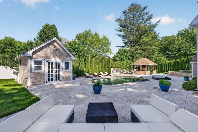 54 Wild Pasture Ln, Rowley, MA 01969