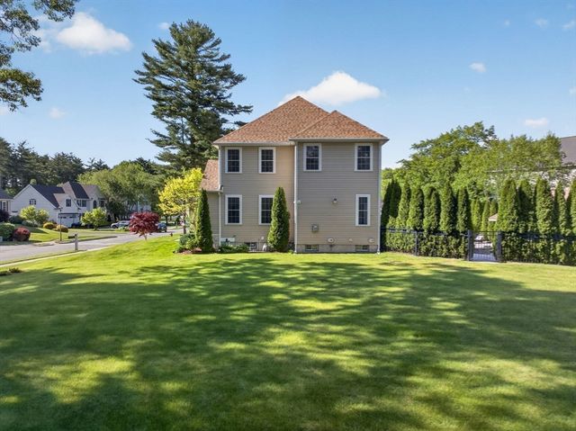 54 Wild Pasture Ln, Rowley, MA 01969