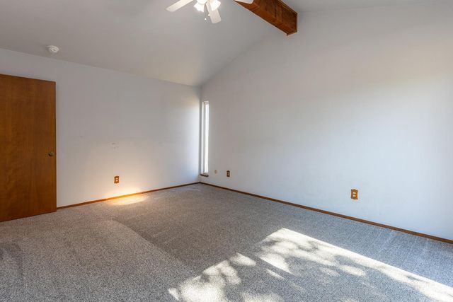 15710 Linn Rd, Lodi, CA 95240