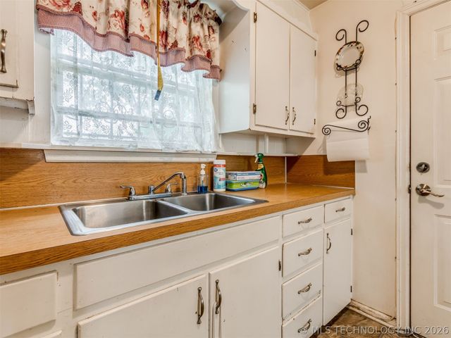 448 E 59th Place N, Tulsa, OK 74126