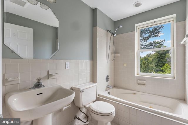 2803 FLEETWOOD AVE, Baltimore, MD 21214
