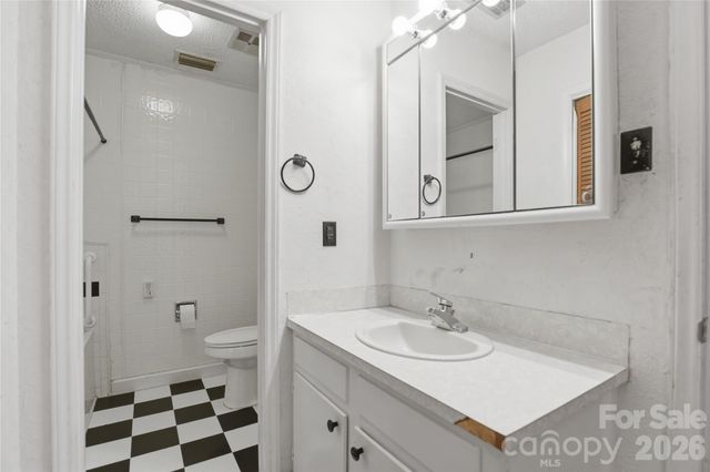 125 Southwood Park Road, Mooresville, NC 28117