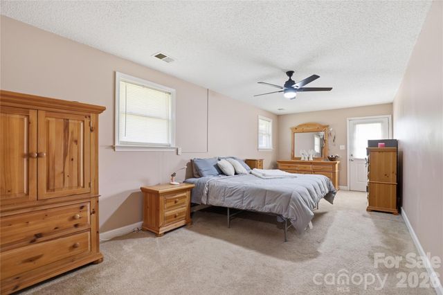 125 Southwood Park Road, Mooresville, NC 28117