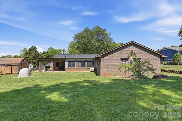125 Southwood Park Road, Mooresville, NC 28117
