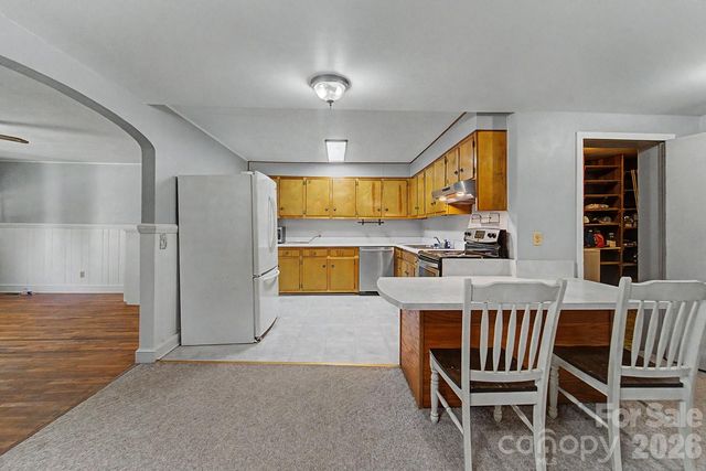 80 Nature Lane, Waynesville, NC 28786