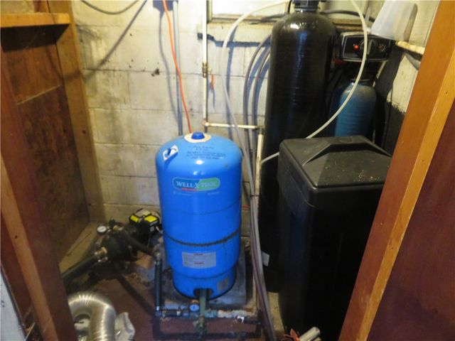 280 Rockdale Rd, Penn Twp, PA 16002