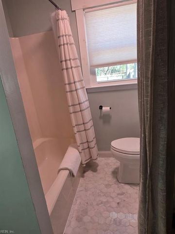 1399 Mercer Road RD, Gloucester Point, VA 23062