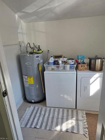 1399 Mercer Road RD, Gloucester Point, VA 23062