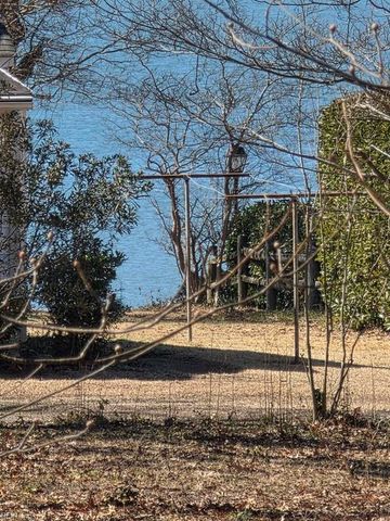 1399 Mercer Road RD, Gloucester Point, VA 23062