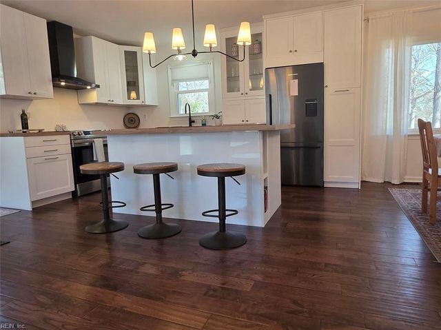 1399 Mercer Road RD, Gloucester Point, VA 23062