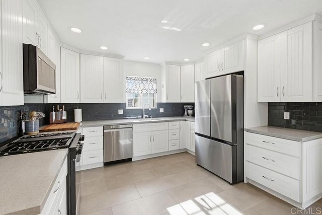 8534 Sandstone, Santee, CA 92071