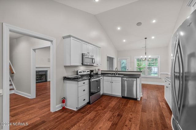 427 Candlewood Drive, Jacksonville, NC 28540