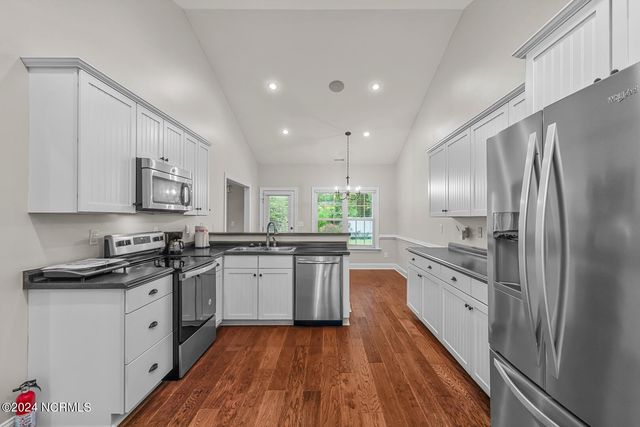 427 Candlewood Drive, Jacksonville, NC 28540