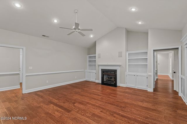 427 Candlewood Drive, Jacksonville, NC 28540