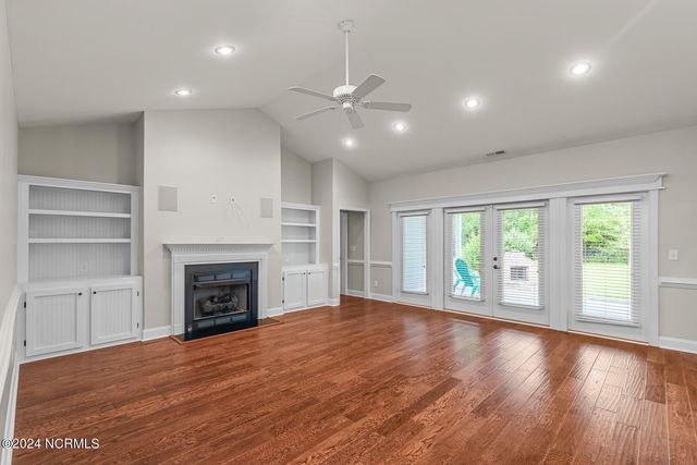 427 Candlewood Drive, Jacksonville, NC 28540