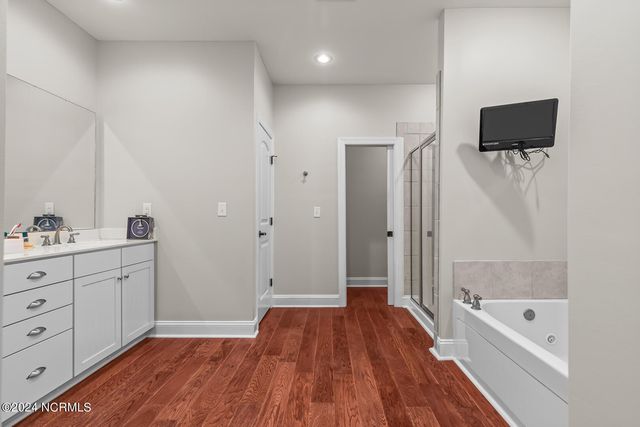 427 Candlewood Drive, Jacksonville, NC 28540