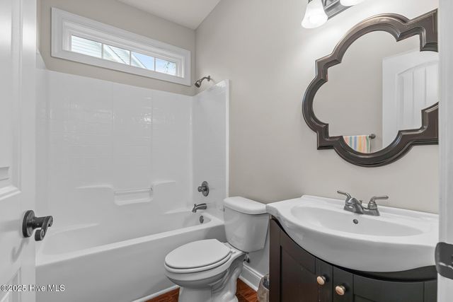 427 Candlewood Drive, Jacksonville, NC 28540