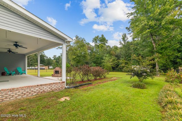427 Candlewood Drive, Jacksonville, NC 28540