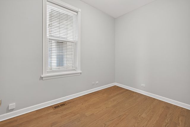 835 N Maplewood Avenue 1F, Chicago, IL 60622