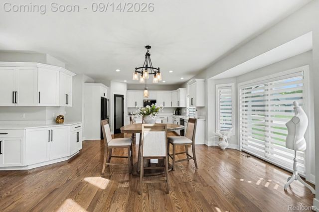 19266 Thompson Drive, Macomb Township, MI 48042