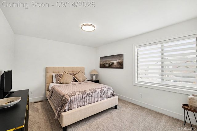 19266 Thompson Drive, Macomb Township, MI 48042